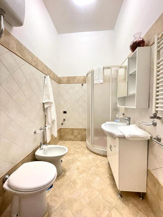 La Ferrovia Holiday Home Napoli Ngoại thất bức ảnh
