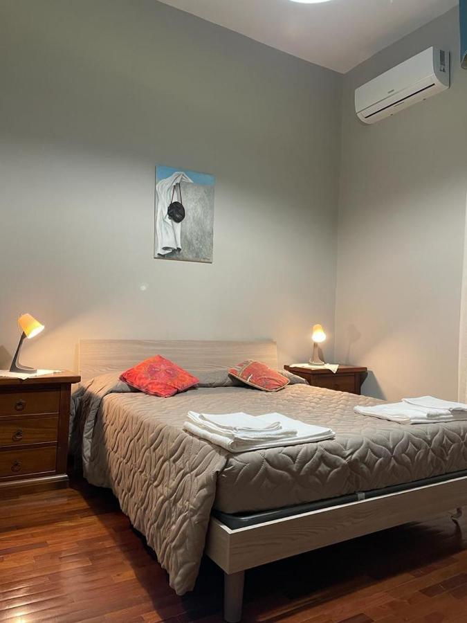 La Ferrovia Holiday Home Napoli Ngoại thất bức ảnh