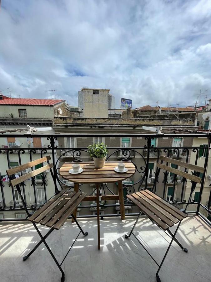 La Ferrovia Holiday Home Napoli Ngoại thất bức ảnh