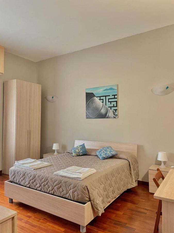 La Ferrovia Holiday Home Napoli Ngoại thất bức ảnh